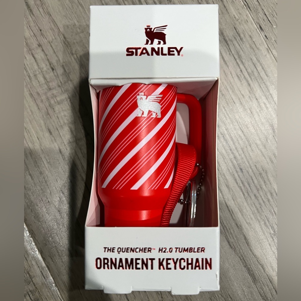 *BRAND NEW* Stanley Quencher H2.0 Tumbler Ornament Keychain